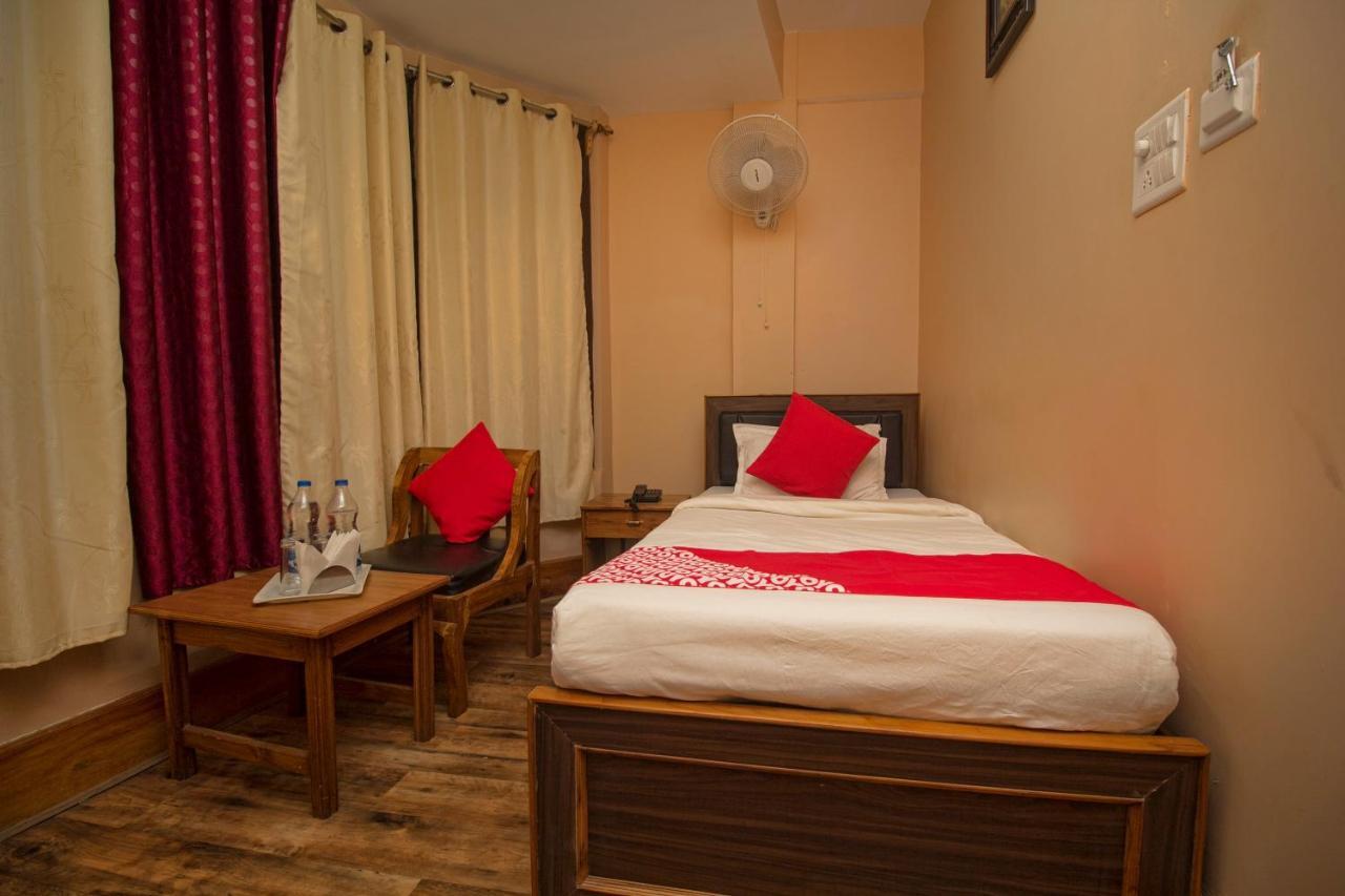 Oyo 23409 Lama Dhim Hotel Kalimpong Esterno foto