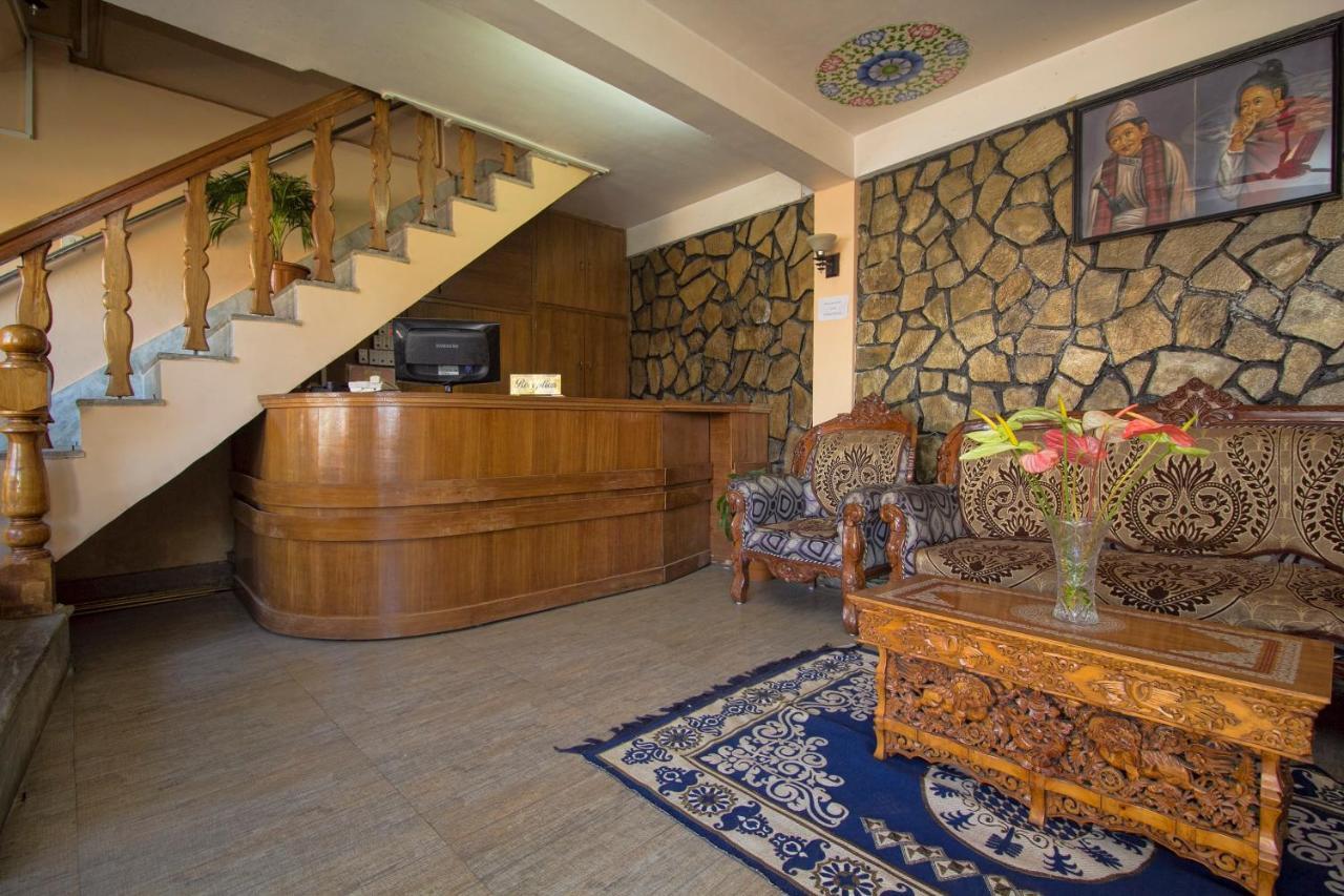 Oyo 23409 Lama Dhim Hotel Kalimpong Esterno foto