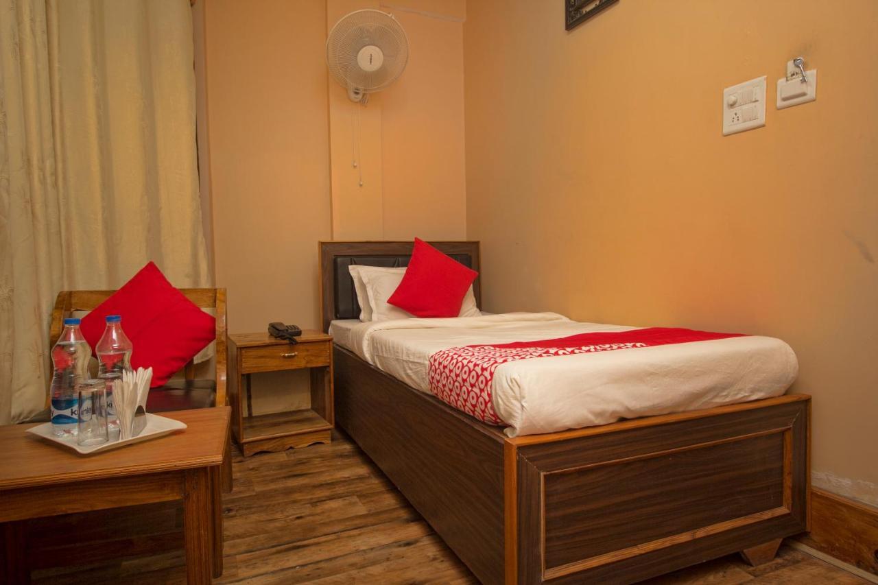 Oyo 23409 Lama Dhim Hotel Kalimpong Esterno foto
