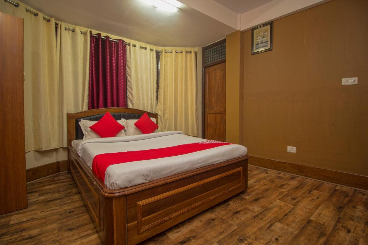 Oyo 23409 Lama Dhim Hotel Kalimpong Camera foto