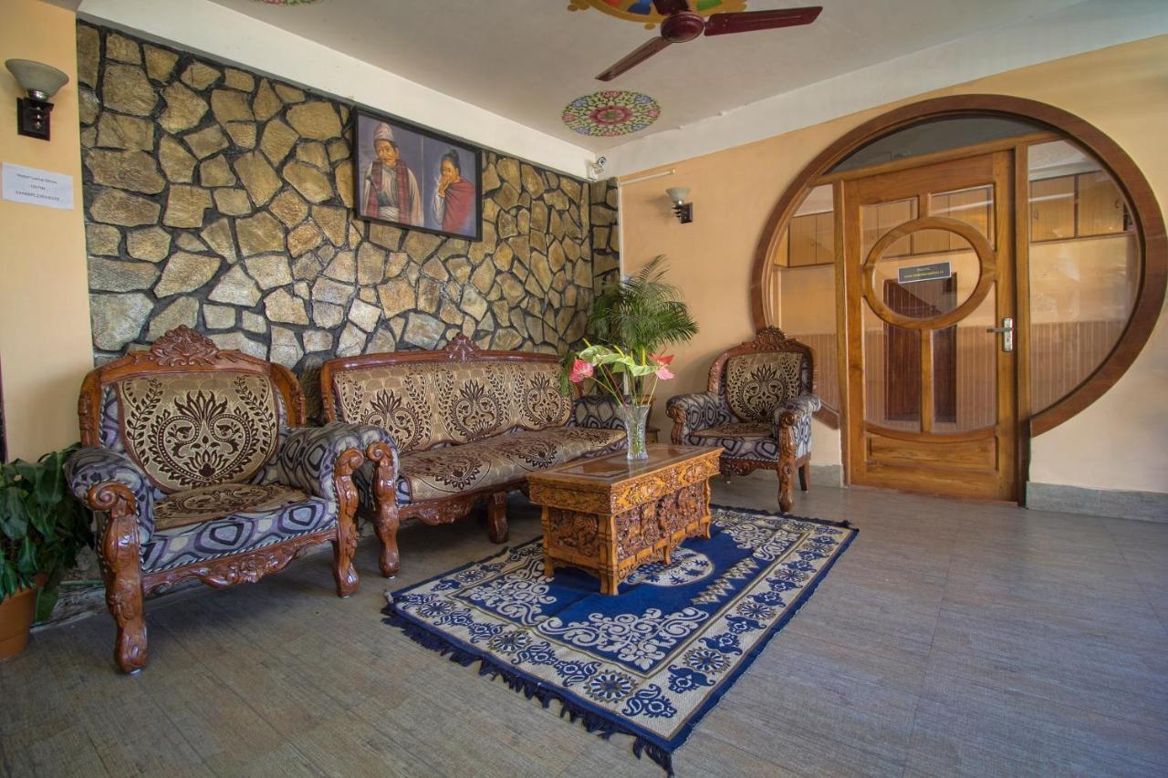 Oyo 23409 Lama Dhim Hotel Kalimpong Esterno foto